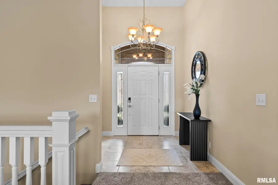 6421 Winterberry Lane, Springfield, IL 62712 - #2