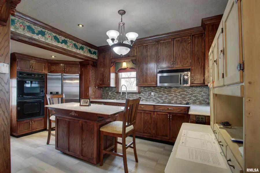 309 W Edwards Street, Payson, IL 62360 - #3