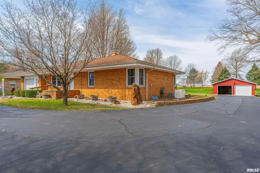 889 State Route 121, Mount Pulaski, IL 62548 - #3