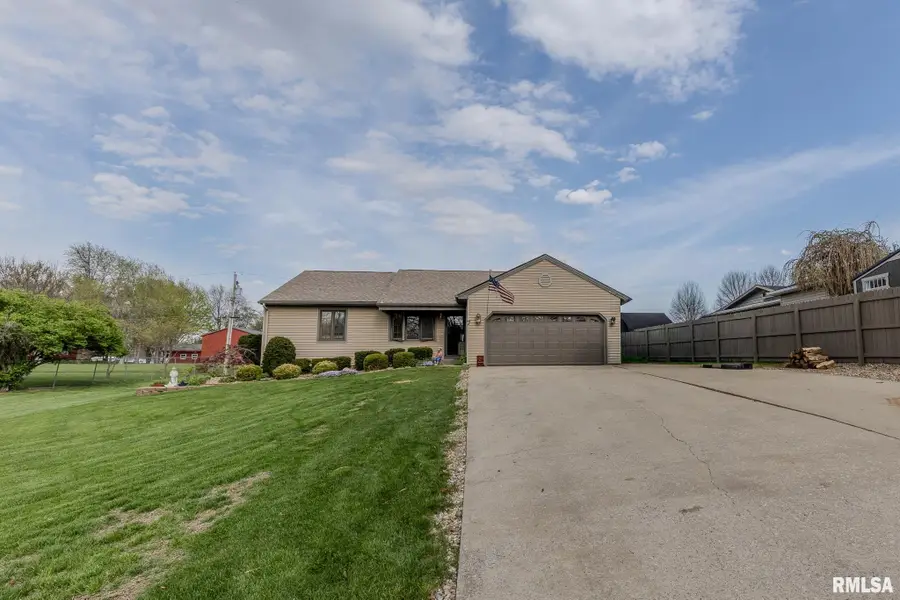 7 Hickory Lane, Carlinville, IL 62626 - #2