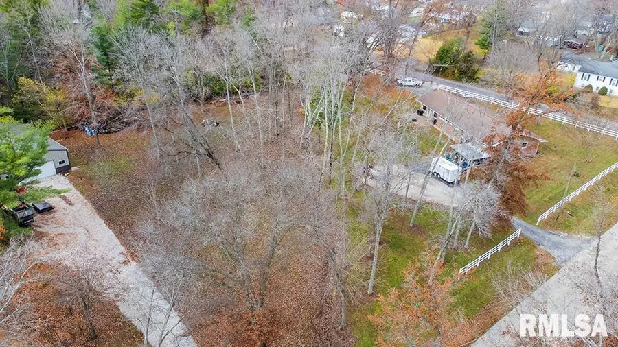 439 E Glenwood Avenue, Olney, IL 62450 - #3