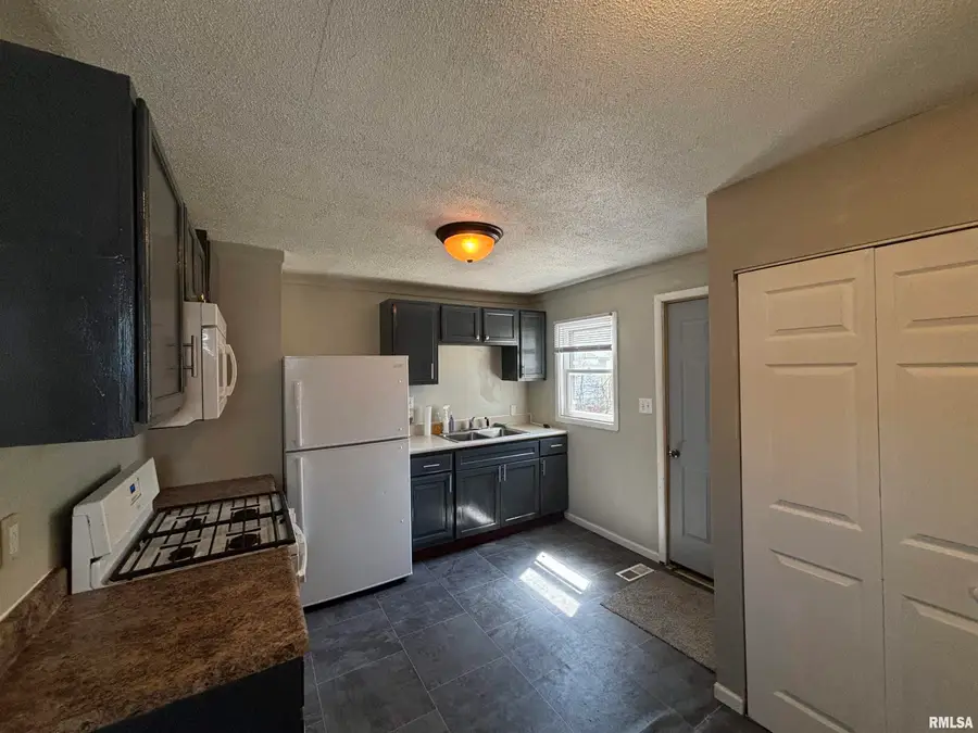 12 Gettysburg Drive, Springfield, IL 62702 - #3