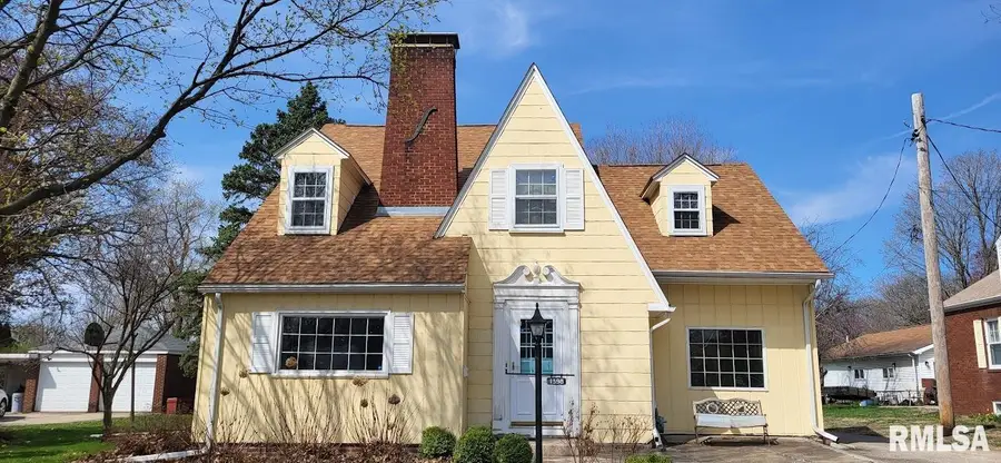 1398 N Cherry Street, Galesburg, IL 61401 - #2