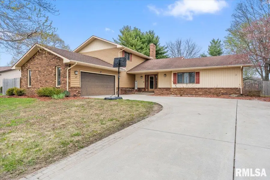 112 Landsdowne Drive, Sherman, IL 62684 - #2