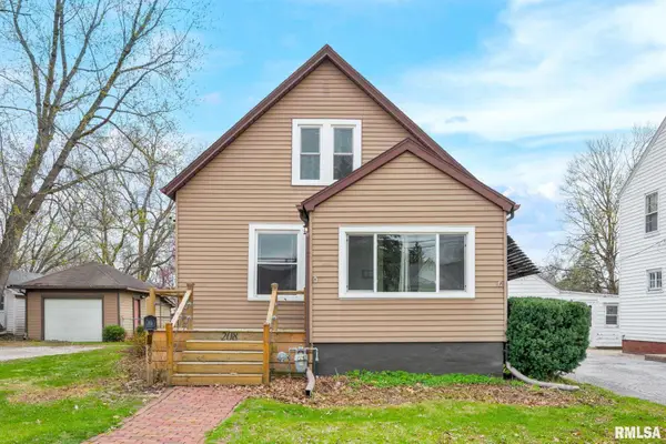 208 W North Street, Knoxville, IL 61448