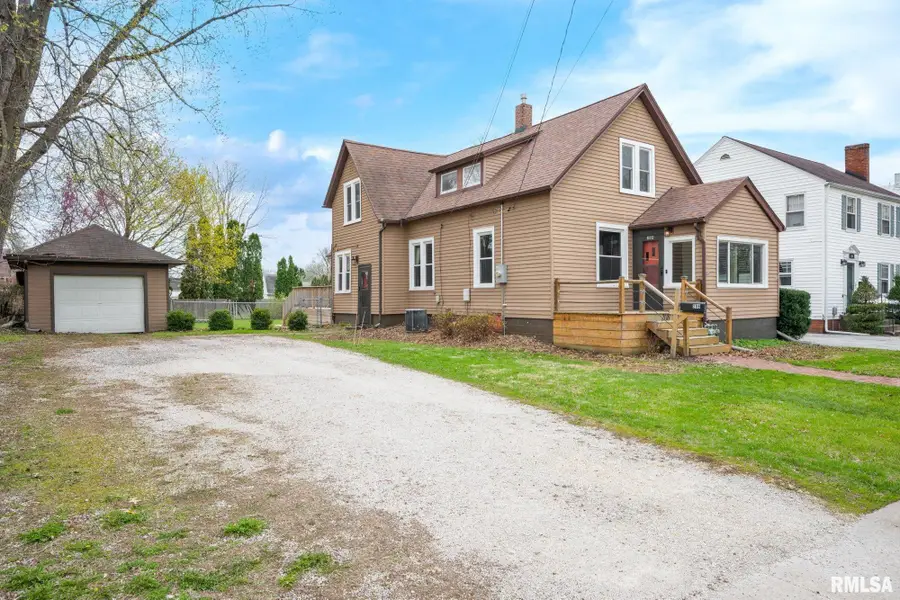 208 W North Street, Knoxville, IL 61448 - #3