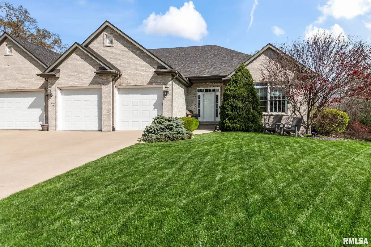2321 Winners Circle, Springfield, IL 62702 - #1
