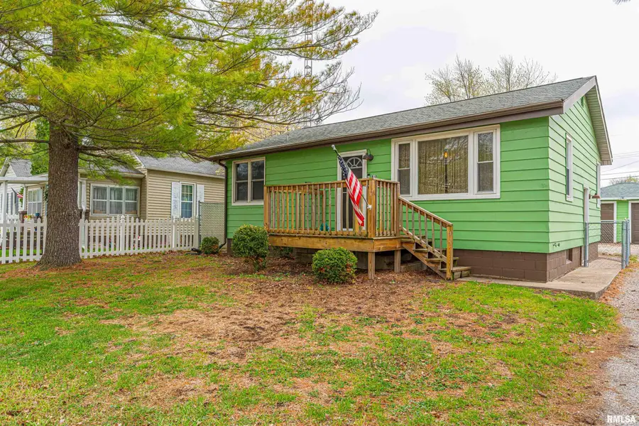 816 N Logan Street, Lincoln, IL 62656 - #2