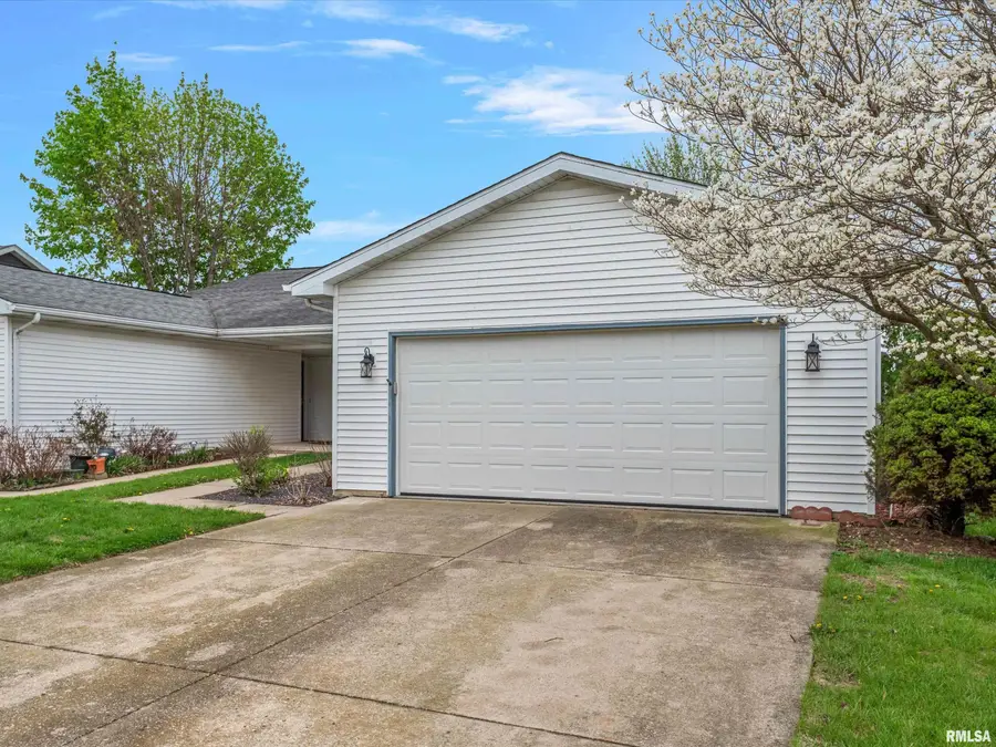 2424 Neil Street, Springfield, IL 62707 - #3