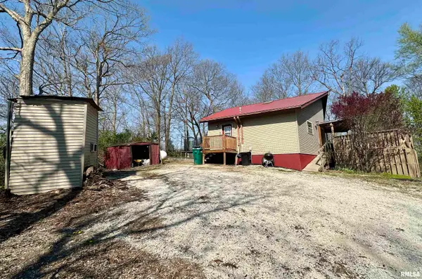 1230 Leischner Lane, Arenzville, IL 62611