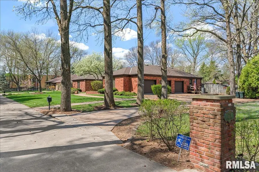 2223 Cardinal Drive, Springfield, IL 62704 - #3