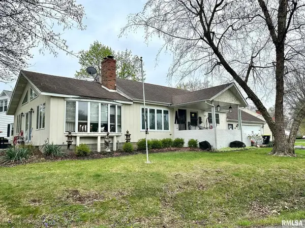 8 N Crescent Drive, Jacksonville, IL 62650