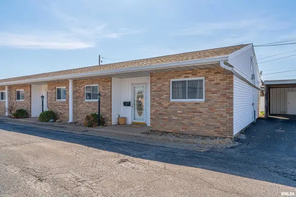 420 Brentwood Road #105, Morton, IL 61550