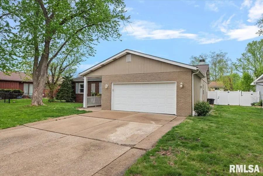 2637 Sarona Road, Springfield, IL 62704 - #2