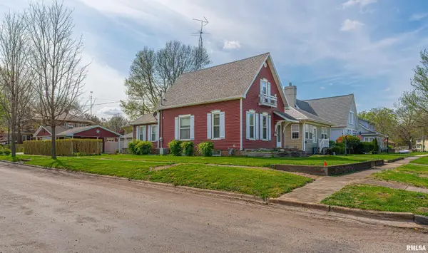 229 Peoria Street, Lincoln, IL 62656