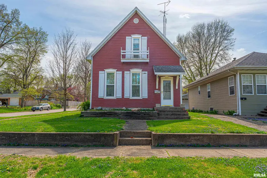 229 Peoria Street, Lincoln, IL 62656 - #2