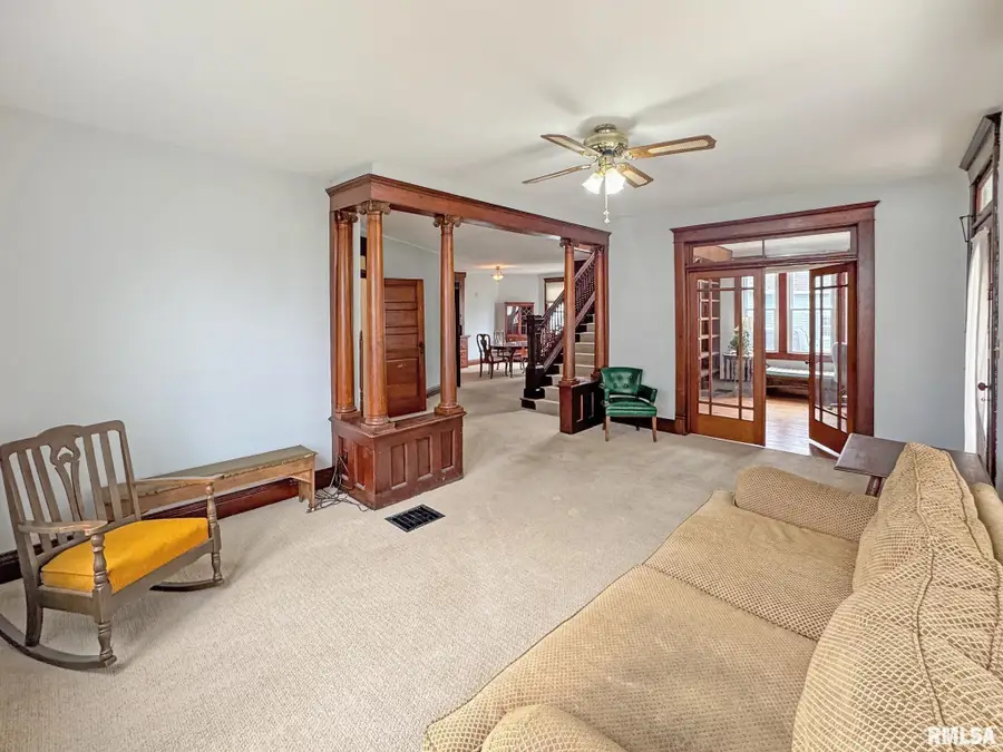 307 W North Street, Mount Sterling, IL 62353 - #2