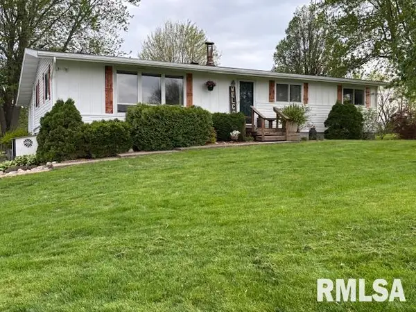 16157 Moore Cemetery Road, Carlinville, IL 62626