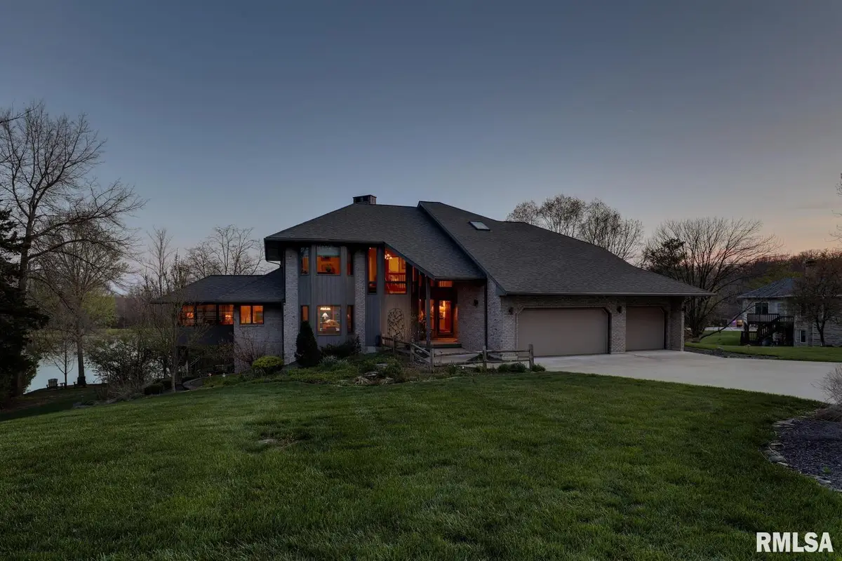 4910 Hidden Cove Drive, Quincy, IL 62305 - #1