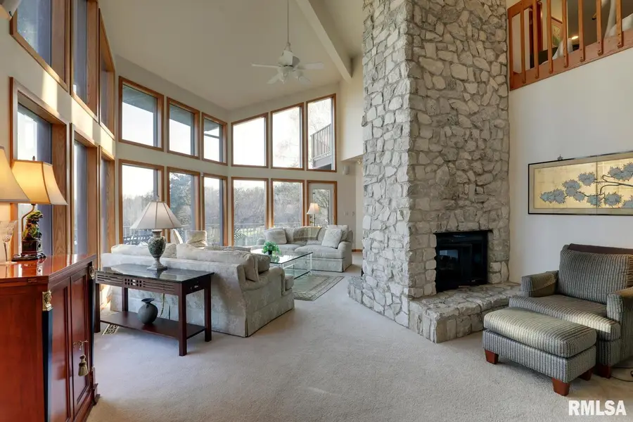 4910 Hidden Cove Drive, Quincy, IL 62305 - #3