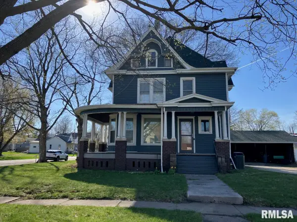 204 W Clinton Avenue, Monmouth, IL 61462