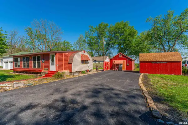 119 Montgomery Court, Maroa, IL 61756