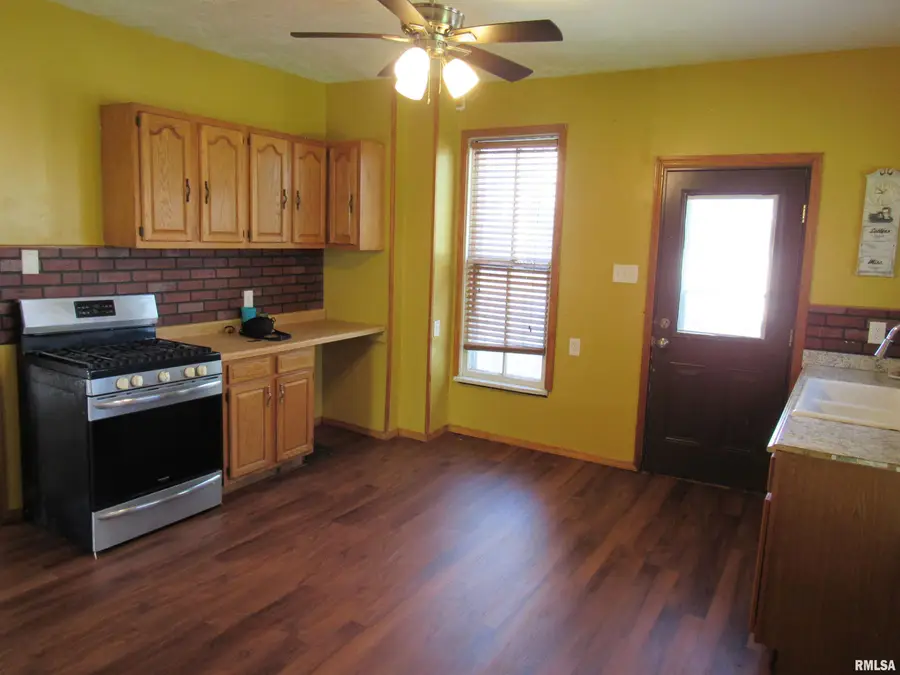 214 N Church Street, Jacksonville, IL 62650 - #3