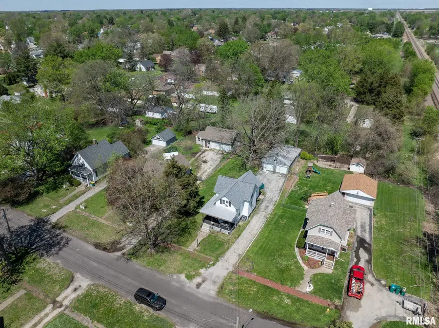 1013 Washington Avenue, Galesburg, IL 61401 - #2