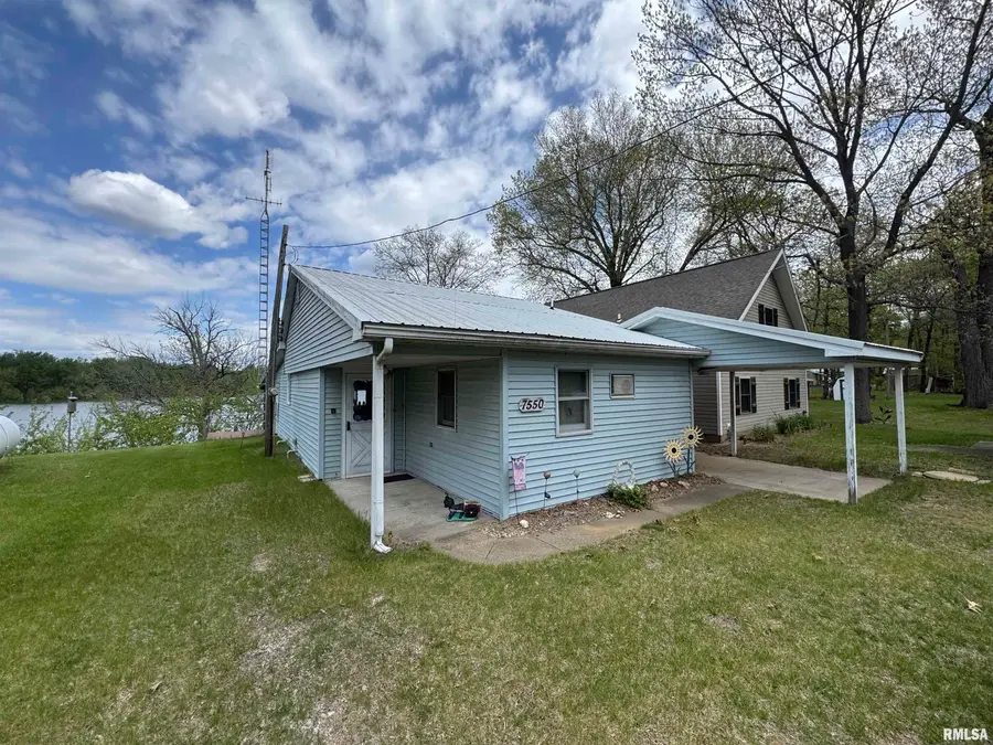 7550 E Mathews Bay Road, Bath, IL 62617 - #3