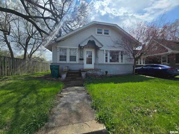 1360 W Main Street, Galesburg, IL 61401