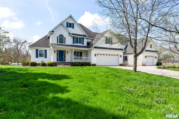 2407 Eastwood Drive, Taylorville, IL 62568