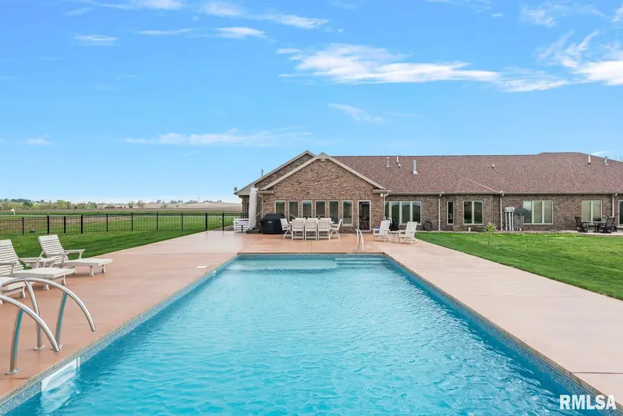 1572 Liberty Road, Jacksonville, IL 62650 - #2