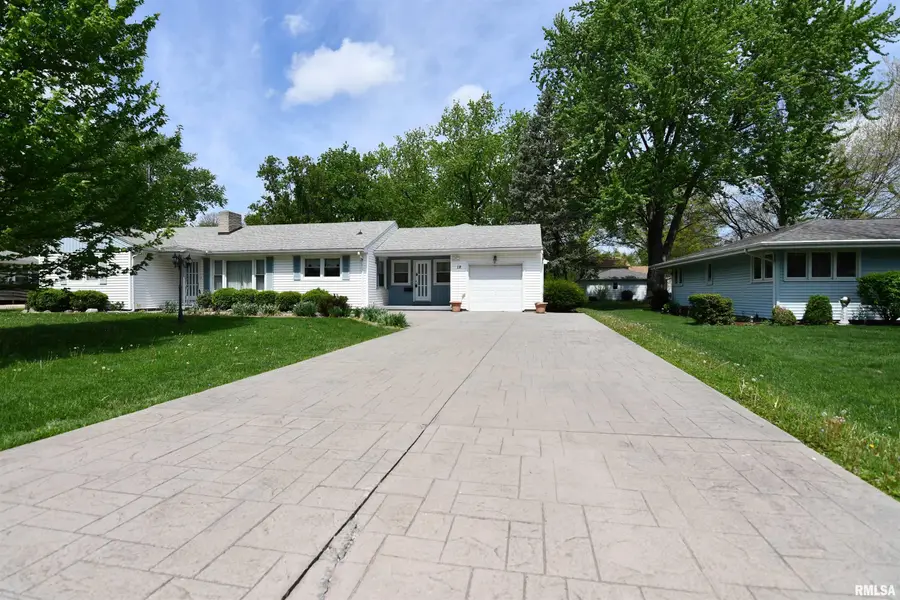 12 Diane Road, Decatur, IL 62526 - #3