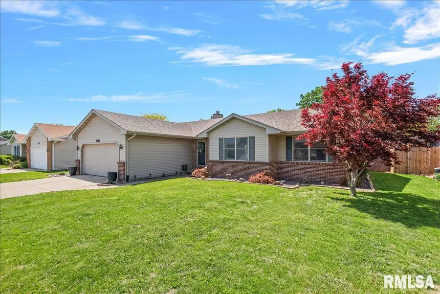 425 Dewberry Trail, Chatham, IL 62629 - #2