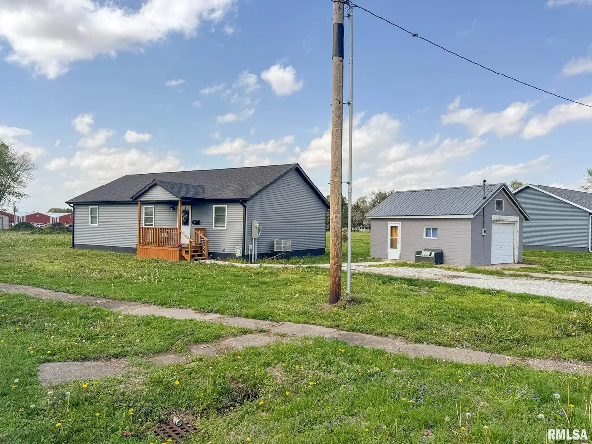 301 Mechanic Street, Mount Sterling, IL 62353 - #1