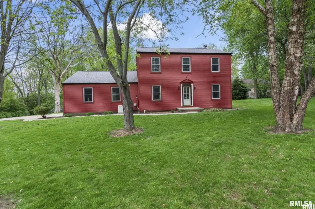 38 Wedgewood Lane, Girard, IL 62640 - #1