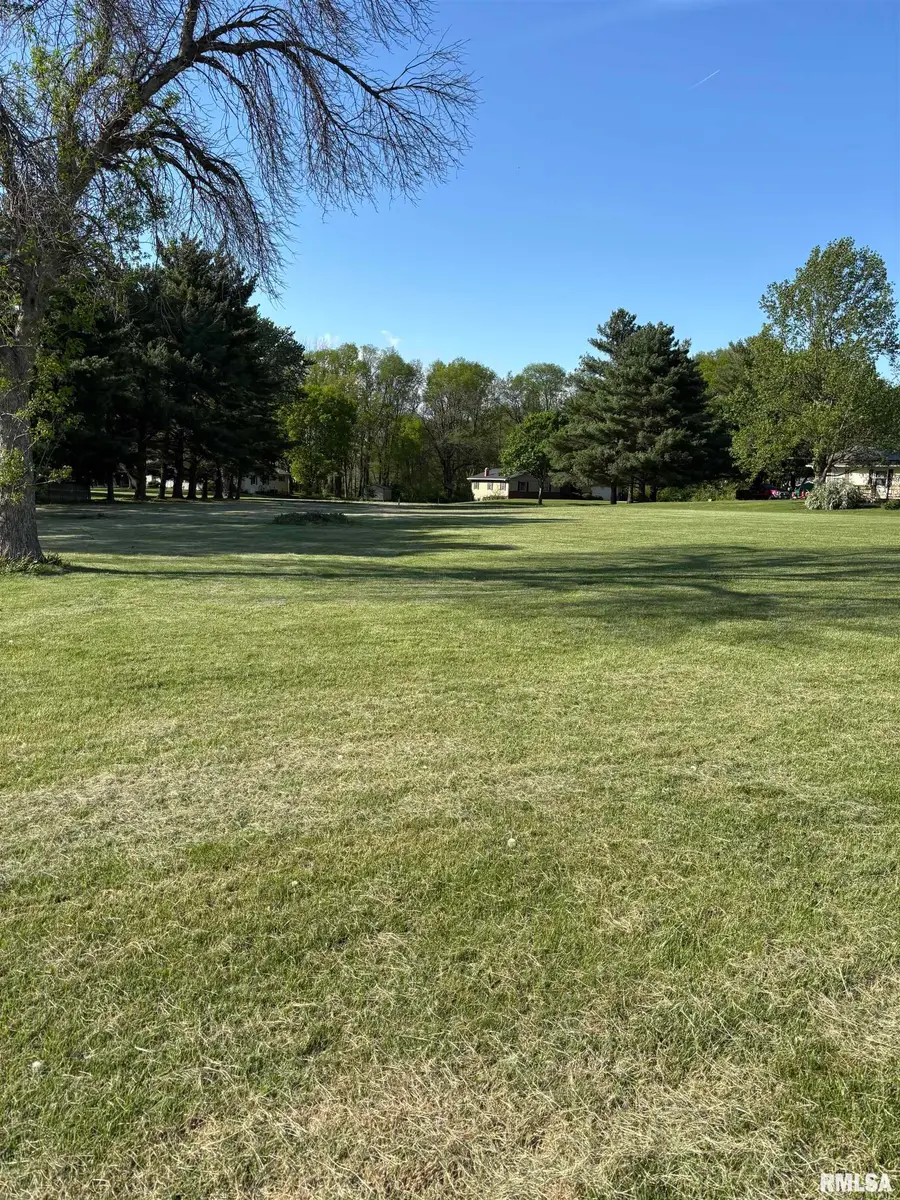 000 Westpoint Drive, Jacksonville, IL 62650 - #3