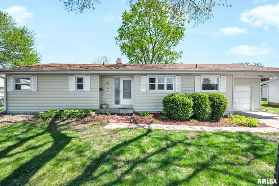 2697 Costa Drive, Galesburg, IL 61401 - #2