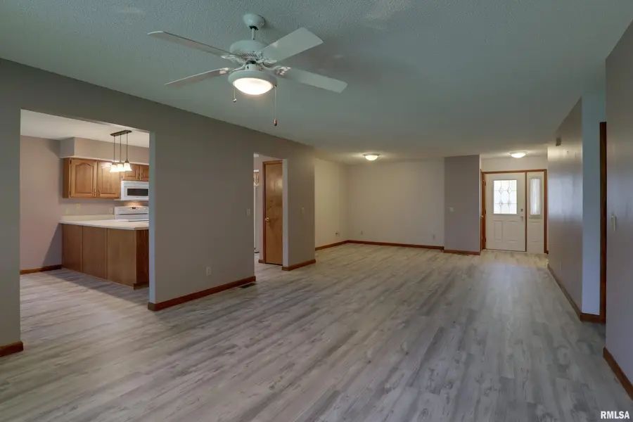 2906 Bluff Ridge Drive, Quincy, IL 62305 - #3