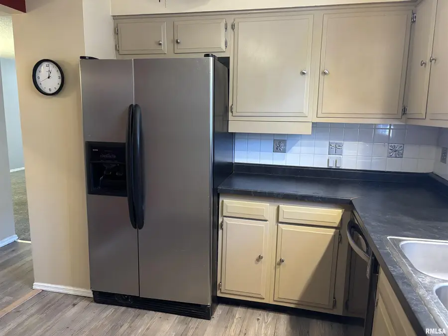 1909 Jeanette Lane #4, Springfield, IL 62702 - #2