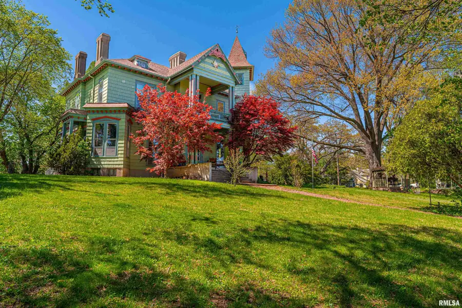 324 W Jackson Street, Petersburg, IL 62675 - #2