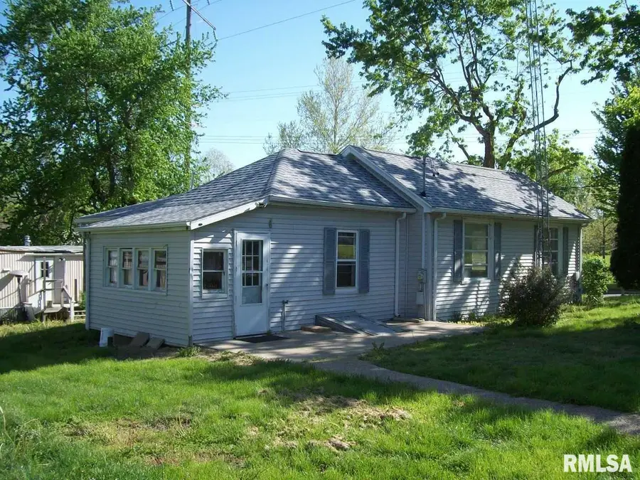 55 N Commercial Street, Winchester, IL 62694 - #3