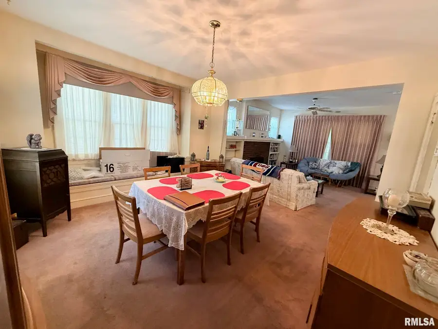 2110 Hampshire Street, Quincy, IL 62301 - #3