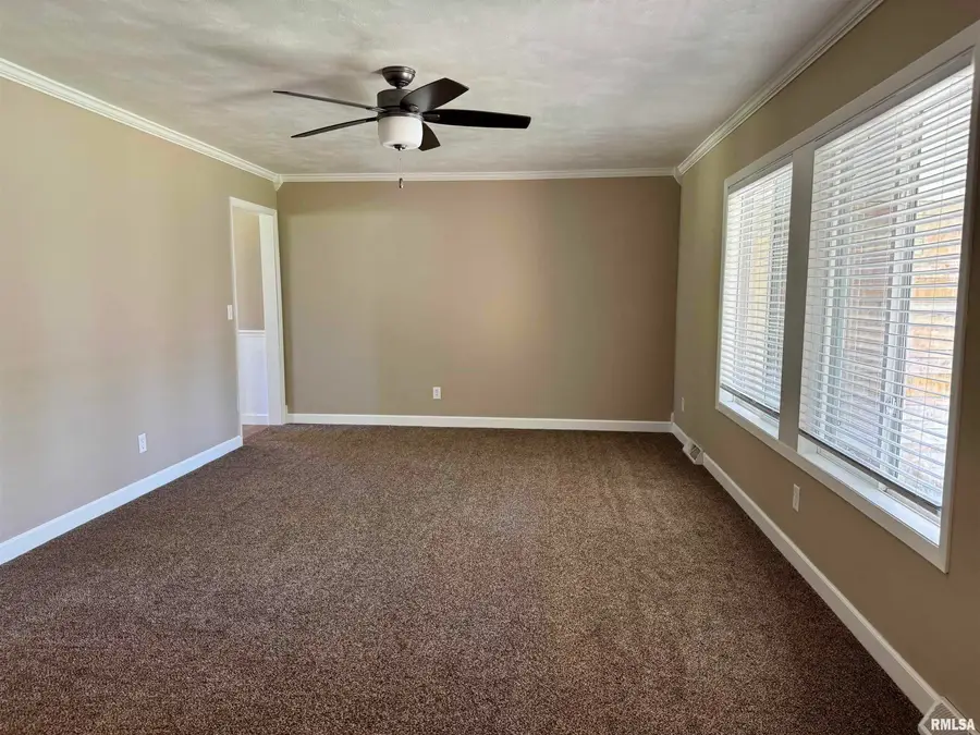 1114 Ruth Place, Pawnee, IL 62558 - #3