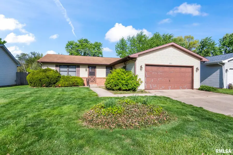 1913 Scarbrough Road, Springfield, IL 62702 - #2