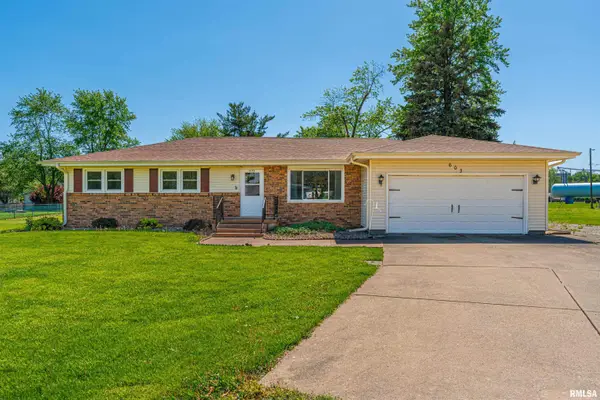 603 N Illinois Street, Warrensburg, IL 62573