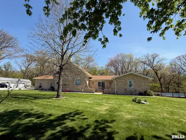 12440 Boy Scout Trail, Petersburg, IL 62675