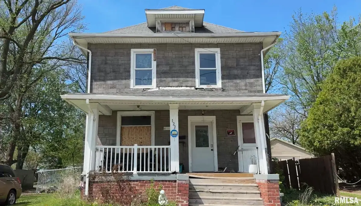122 N Henderson Street, Galesburg, IL 61401 - #1