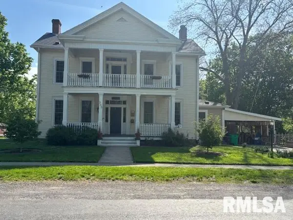 305 S East Street, Carlinville, IL 62626