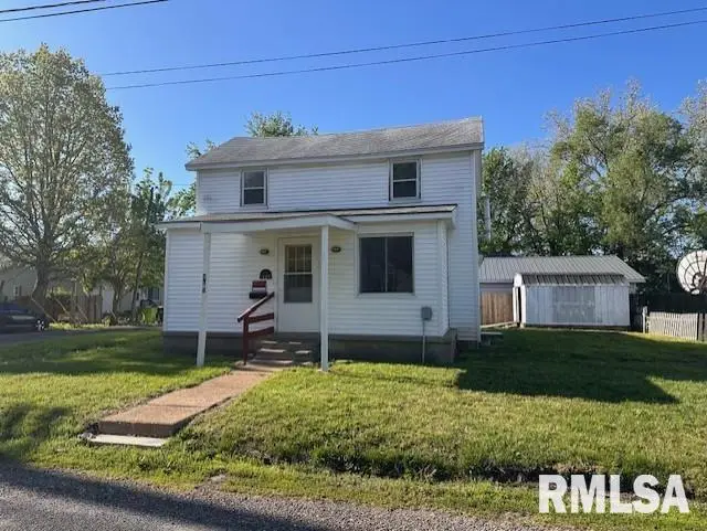 117 E Chambers Street, Jacksonville, IL 62650 - #1